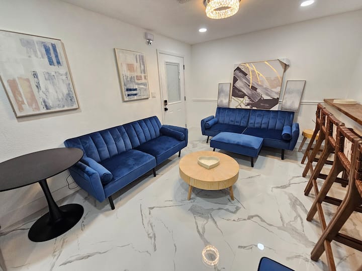 Stražnji dnevni boravak (br. 3)