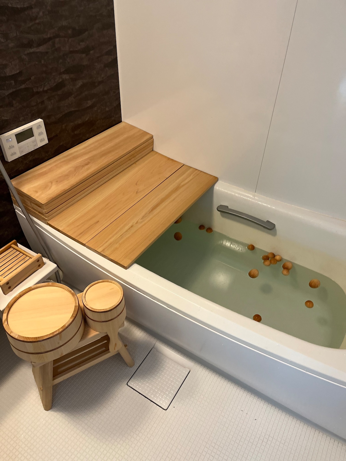 共用フルバスルーム