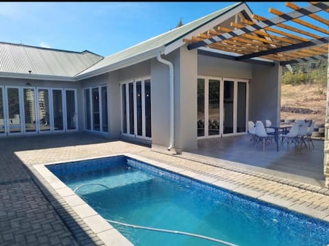 Villa 206 Clarens Golf Estate