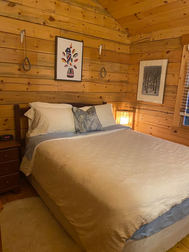 Schlafzimmer 1
