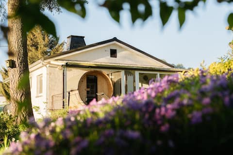 Cozy Chalet with impressive Panorma