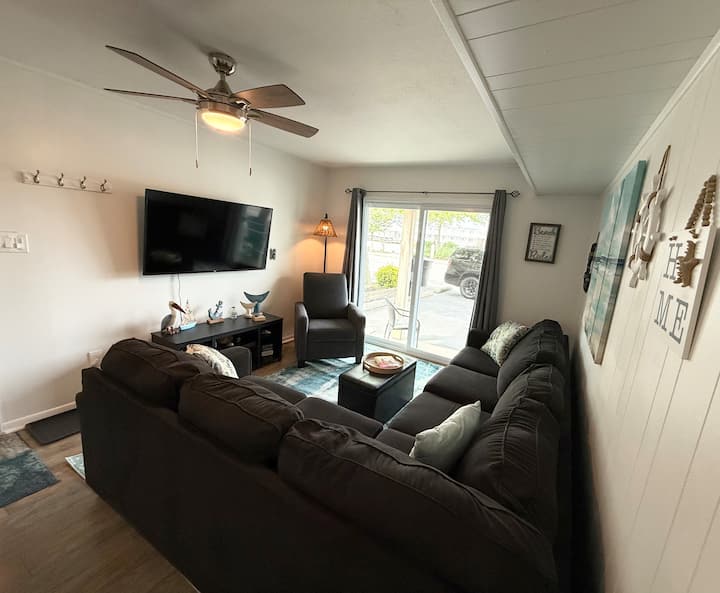 Professionally Cleaned 2br Condo - Sleeps 5 - Ocean City, MD