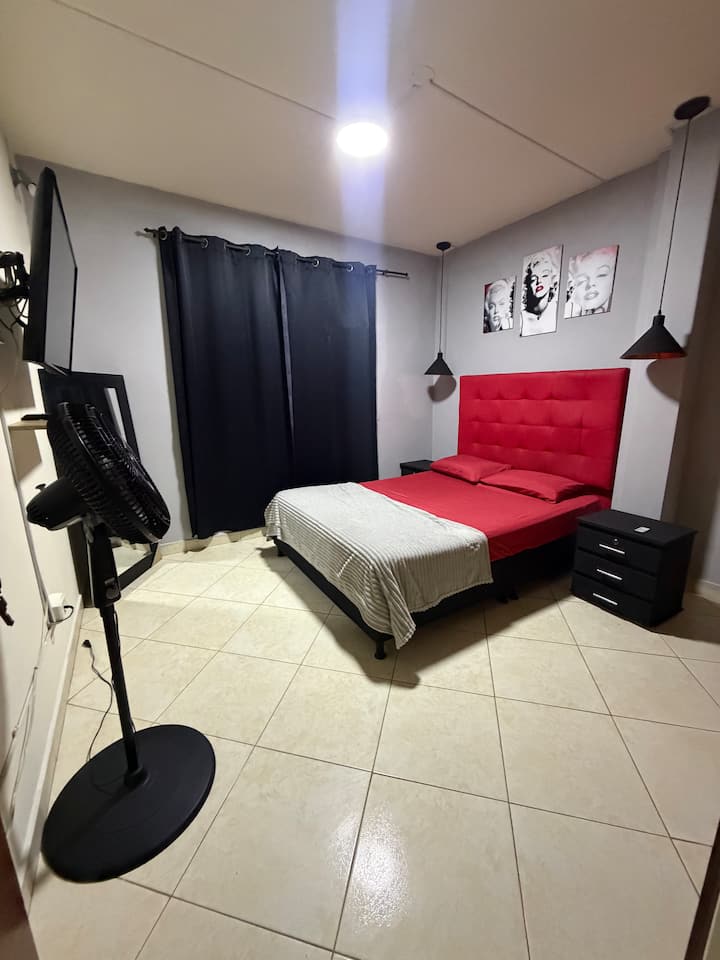 Apartamento Espacioso Y Central - Medellín