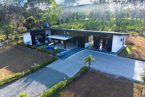 Casa Guapinol - Athens, Alajuela.