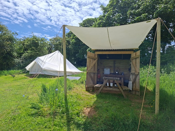 Cassiopeia Bell Tent - Private Bathroom & Kitchen - 彭布羅克郡
