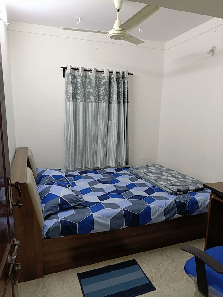 Queensize-Doppelbett