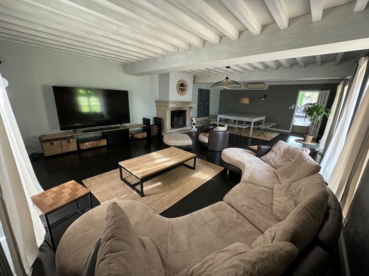 Paisible Ferme 
5 Chambres 10 Pers - Montbrison