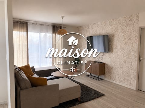 Villa by Nesma