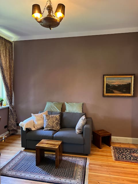 Leistungsstarkes Airbnb: Cozy vacation apartment in vintage style in Nordwestmecklenburg