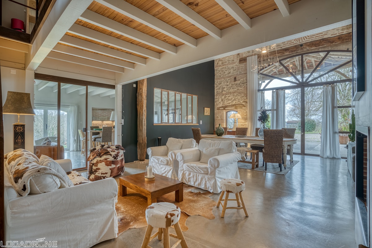 Top Airbnb: Barn rental in Lot-et-Garonne. Sleeps 8 max. à Lot Et Garonne