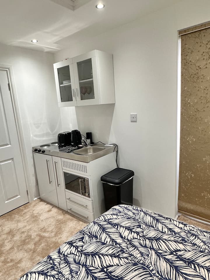 Private Room In Hertfordshire - Hemel Hempstead