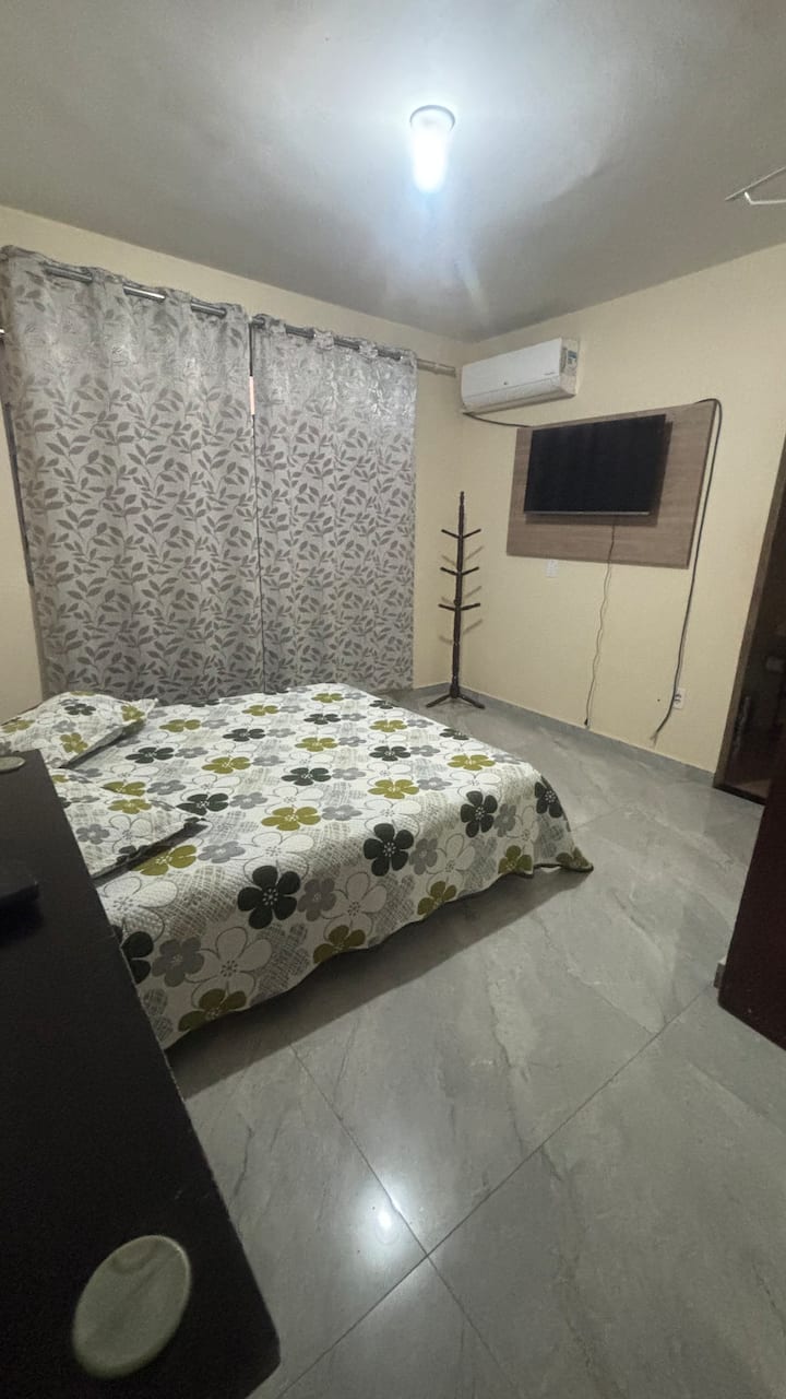 საძინებელი 1