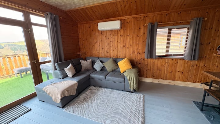 Log Cabin 3 @ Bryn Bettws - Port Talbot