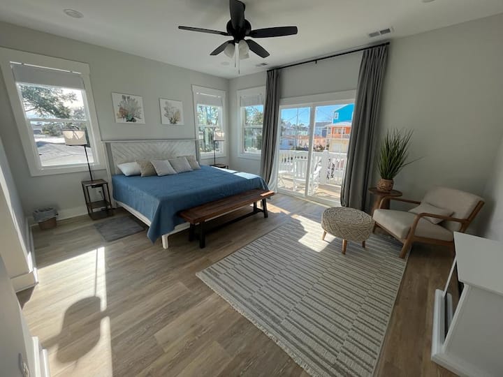 Glavni apartman, bračni krevet (širine 180 - 200 cm)