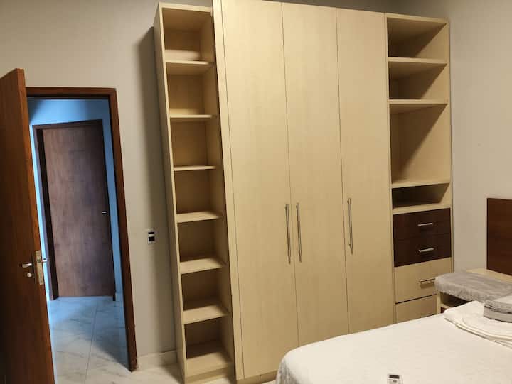 مساحة لتنظيم ممتلكاتك والشعور وكأنك في بيتك