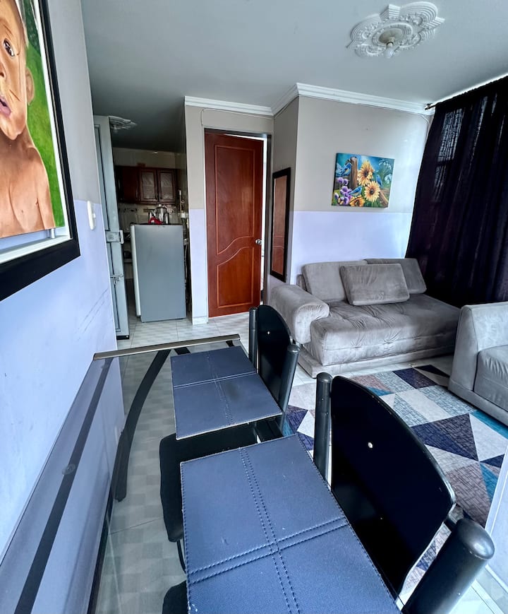 Lindo Apartamento Cerca Al Aeropuerto Y Al Cas - Bogotà