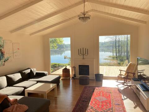 House with lake view and own jetty