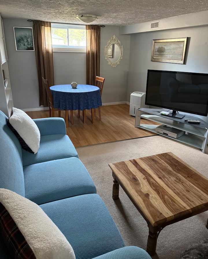 Cozy, Quiet & Comfortable - North Bay