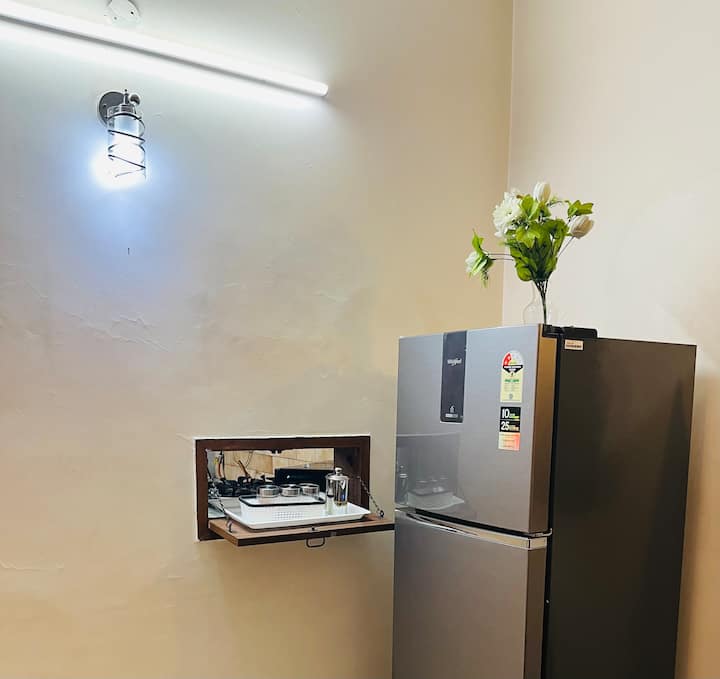 2 Br In Gk-1,2 Min To Kailash Metro Wifi & Parking - Delhi