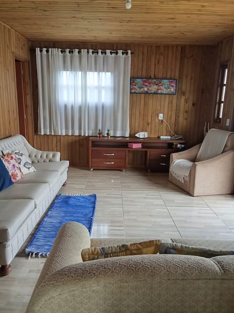 Airbnb em destaque: Beach house with a pool em Balneário Gaivota