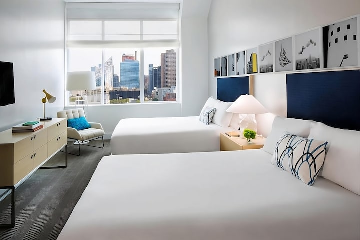 4 Pet-friendly Rooms Close Manhattan's Attractions - Manhattan, NY