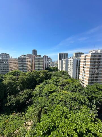 Leblon! Lindo apartamento reformado. gallery image 2