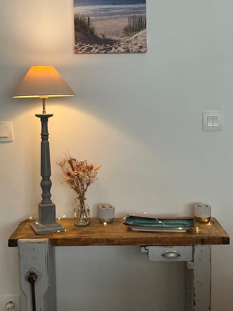 Annonce Airbnb populaire: 2-bedroom apartment Anglet, sunny terrace, parking à Anglet