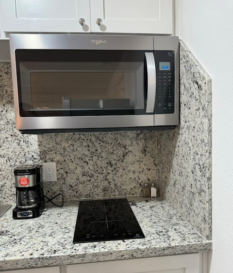 Popular Airbnb listing: Cozy & Luxurious Private Small Home w/Free Parking in Pharr