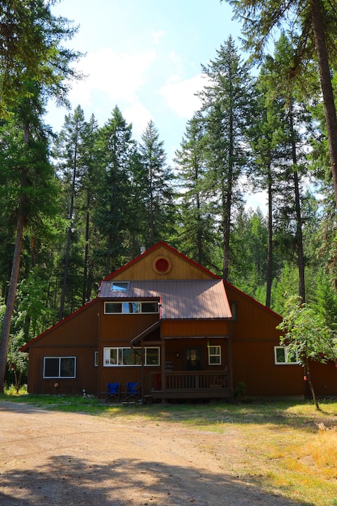 Wilderness Lodge Retreat