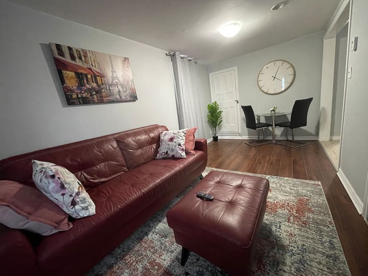Cozy 2-bedroom Suite Near Walkerville - Windsor, Canadá