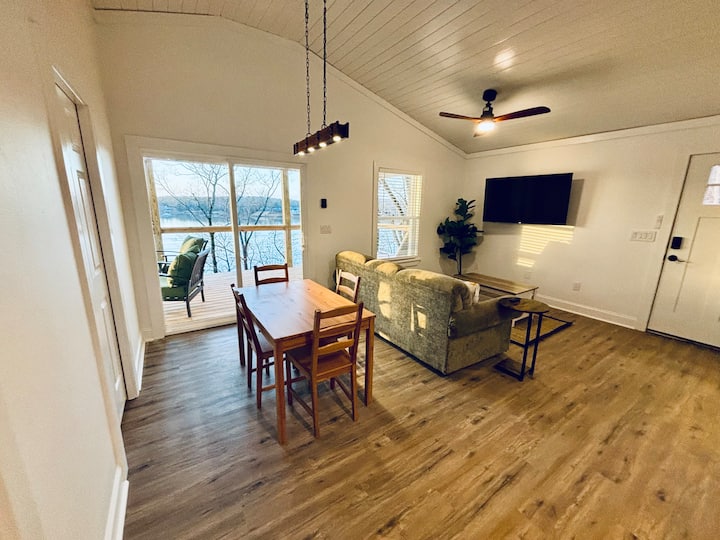 Logan Martin Lakefront Retreat - Talladega, AL