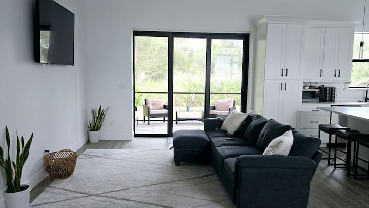 New 3-bedroom Modern House! - North Port, FL