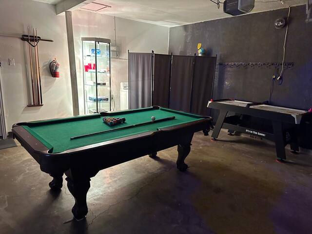 Cozy home close to AT&T stadium gallery image 5