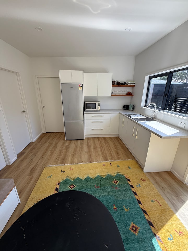 2 Bedroom Dwelling Seconds From Beach And Bayfair - Tauranga