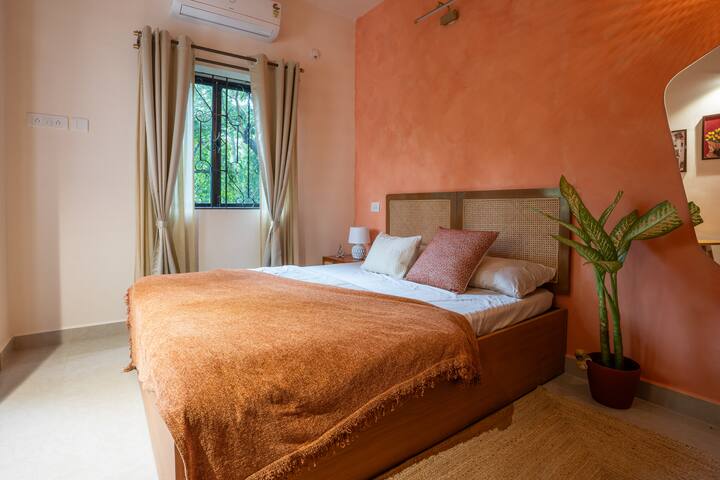 Bedroom 1 image 1