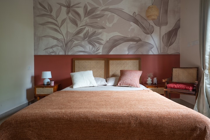 Bedroom 1 image 7