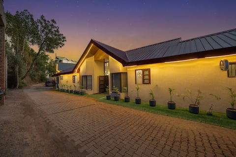 5BR Accessible Villa – Elderly Friendly Stay