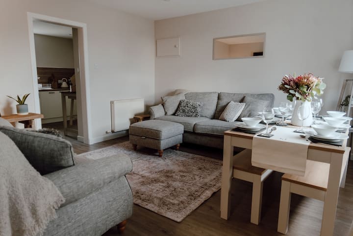 Relax and unwind in our comfortable lounge. Whether your overlooking the village of carloway at the dining table or watching a good movie, you can pause and unwind in this space 