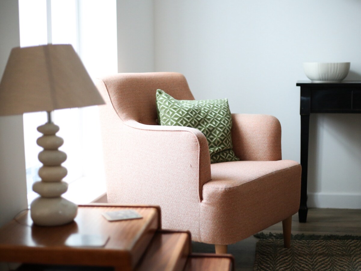 Popular Airbnb listing: Cosy dog friendly home in Holt in Holt