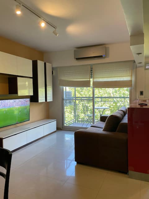 Popular Airbnb listing: 3 rooms apartment for 4 people in Comuna 2