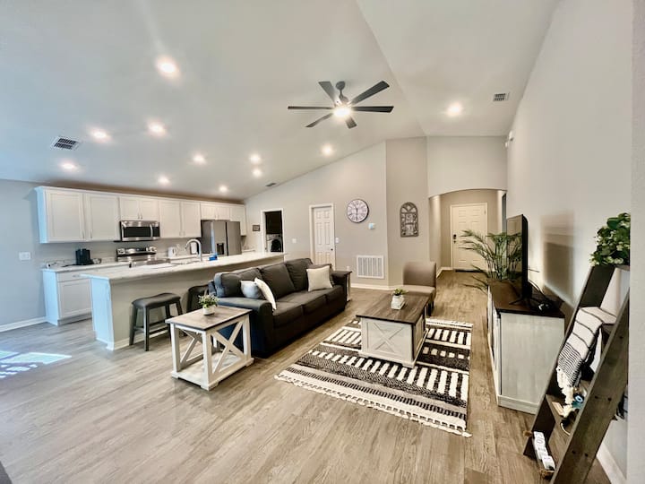 Peaceful Home In Lake Wales - Lake Wales, FL