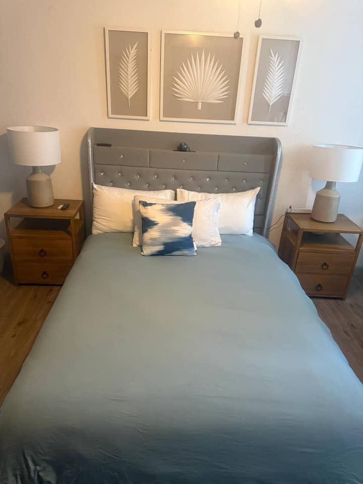 საძინებელი 1