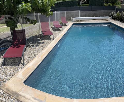 Villa with Pool, sleeps 10