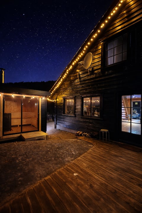 Large Family Cabin | Mountain & Sauna