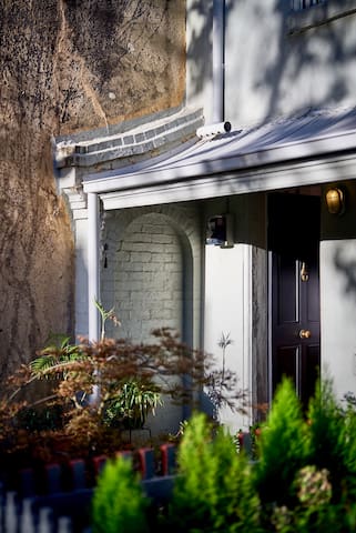 Gorgeous Gerty City fringe with hydronic heating!