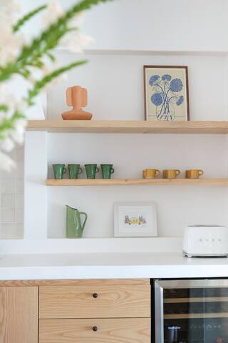 Family house with pool and outstanding views! gallery image 5