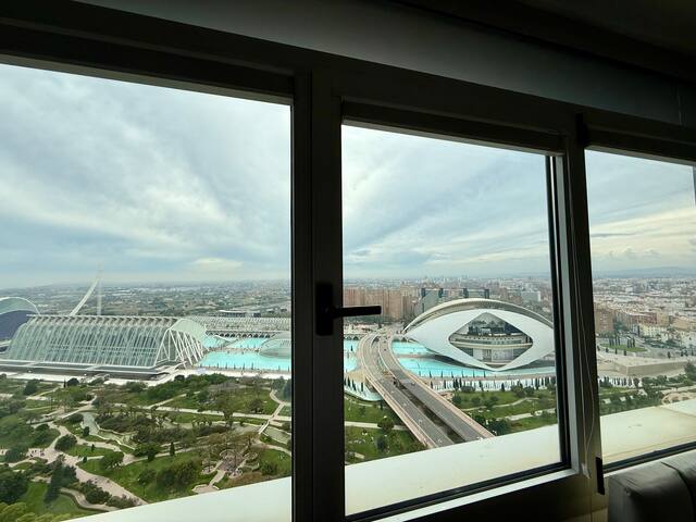 30th-Floor Skyline Stay in the Heart of Valencia