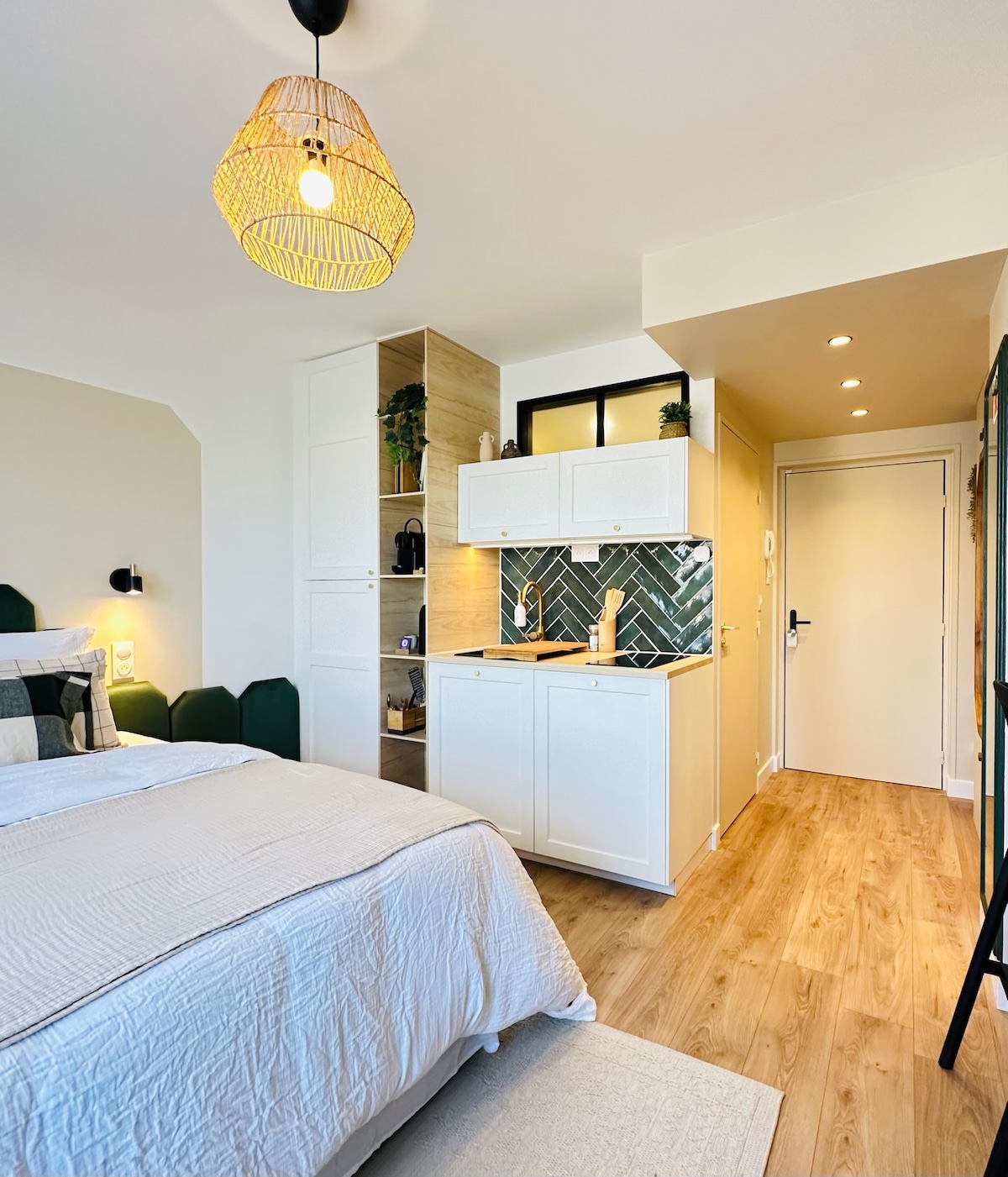 Airbnb performant: L’Émeraude – Comfy studio and free parking à Metz