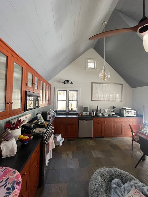 Hudson Valley Main House & Country Cottage!