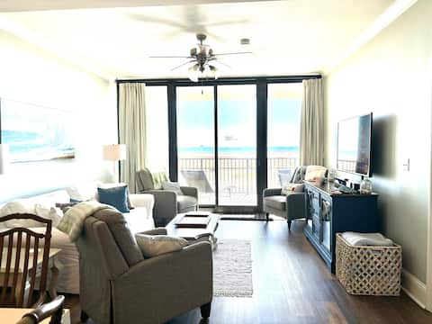 Top Airbnb: Amazing Beachfront Views! Most Amenities on DI! in Dauphin Island